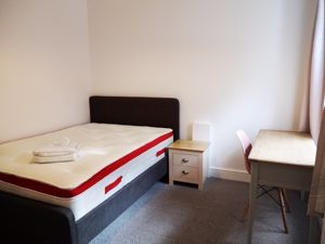 Bedroom- click for photo gallery